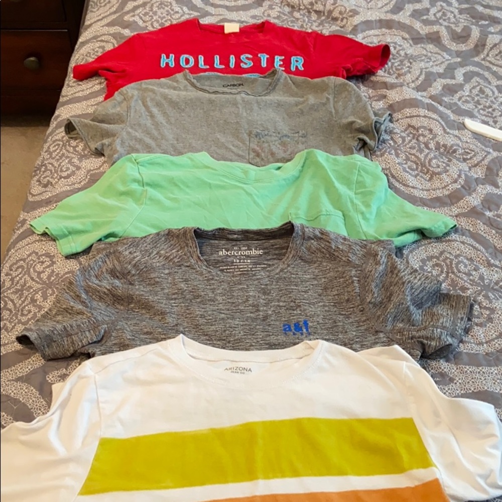 Bundle of 5 boys Tshirts